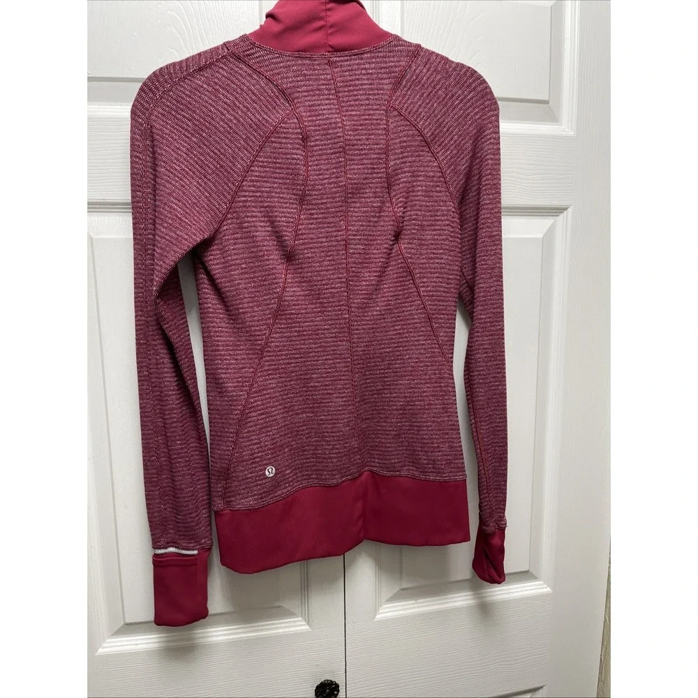LULULEMON Runderful 1/2-Zip Womens 4 Mini Check Red Berry Rumble Running‎